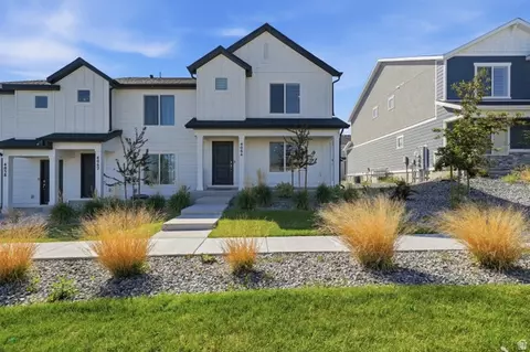 4064 S Pitchblack Ln W, Magna, UT 84044