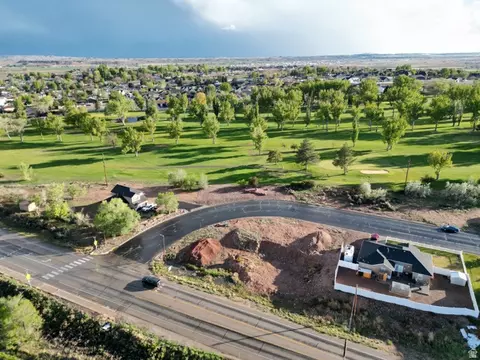 820 W Clubhouse Dr, Roosevelt, UT 84066