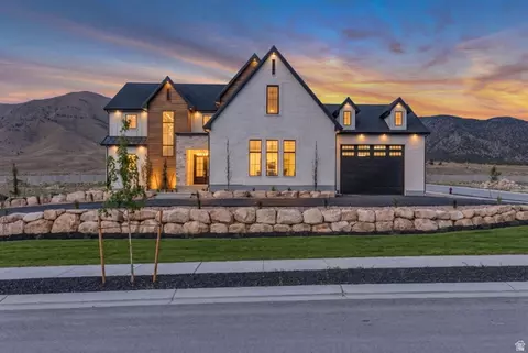 2828 N Jojo Rd, Eagle Mountain, UT 84005