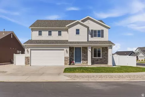 3458 S Gray Pine Ln, Syracuse, UT 84075