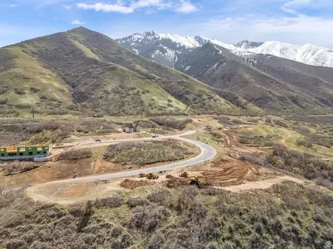371 S Calvin St #17, Mapleton, UT 84664