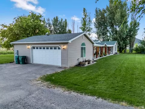 Exterior - 8982 S 4800 W, Payson, UT 84651 photo 2 of 7