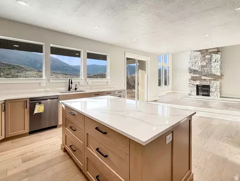 Kitchen - 172 E 4100 St N #130, North Ogden, UT 84414 photo 3 of 3