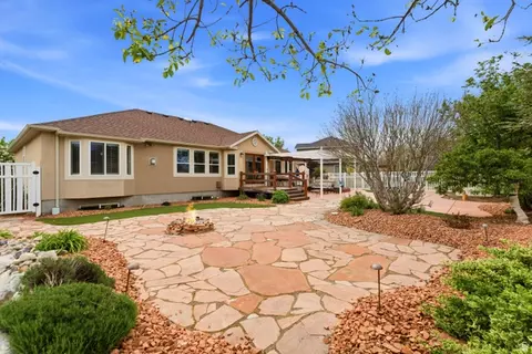 Exterior - 1172 W Kristeldell Ct, Murray, UT 84123 photo 10 of 15