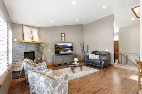 Living - 1172 W Kristeldell Ct, Murray, UT 84123 photo 2 of 3