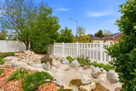 Exterior - 1172 W Kristeldell Ct, Murray, UT 84123 photo 13 of 15