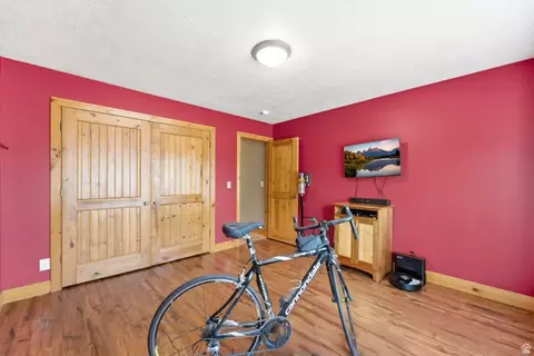Bedroom - 1172 W Kristeldell Ct, Murray, UT 84123 photo 3 of 11