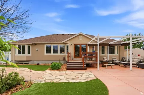 Exterior - 1172 W Kristeldell Ct, Murray, UT 84123 photo 9 of 15