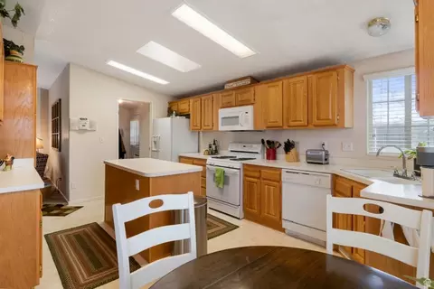 6435 S 1040 W, Murray, UT 84123 photo 3