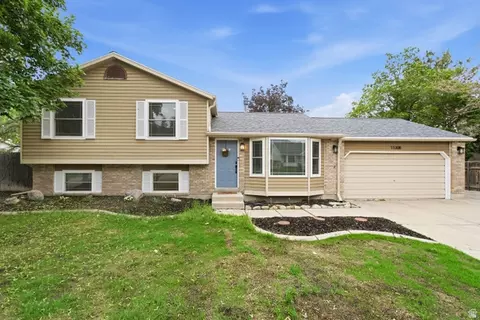 11308 S Hawkwood Dr, Sandy, UT 84094