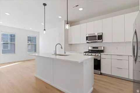1158 N Meridian Ln W #130, North Salt Lake, UT 84054