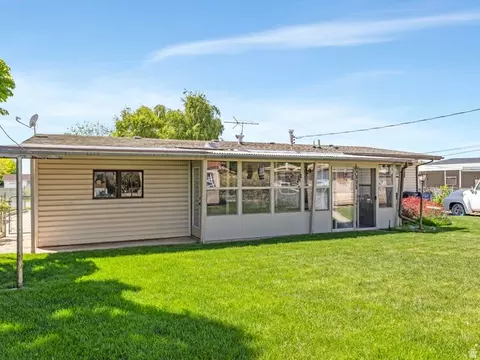 Exterior - 1502 N 475 W, Sunset, UT 84015 photo 4 of 9