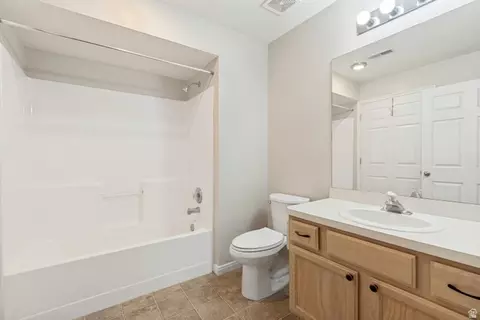 Bath - 8066 N Ridge Loop E #4, Eagle Mountain, UT 84005 photo 1 of 2