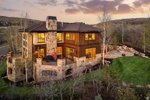 Exterior - 1210 Lasso Trl, Hideout, UT 84036 photo 3 of 15