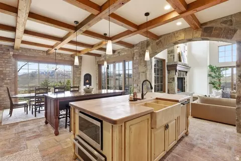 Kitchen - 1210 Lasso Trl, Hideout, UT 84036 photo 5 of 5