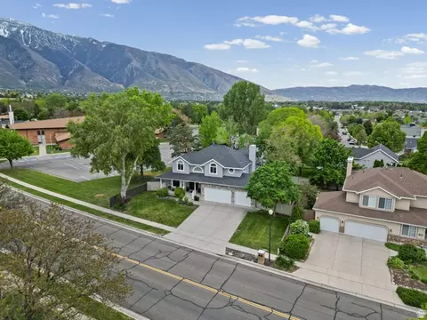 View/Area - 1554 E Buttercup Dr, Sandy, UT 84092 photo 1 of 8