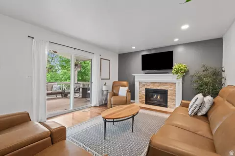 Living - 1554 E Buttercup Dr, Sandy, UT 84092 photo 4 of 4