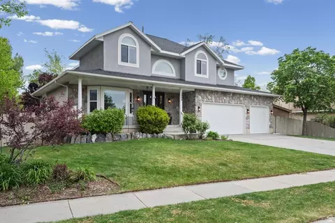 Exterior - 1554 E Buttercup Dr, Sandy, UT 84092 photo 3 of 9