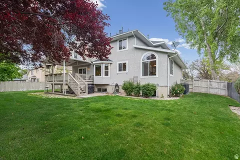 Exterior - 1554 E Buttercup Dr, Sandy, UT 84092 photo 7 of 9