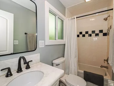 Bath - 140 W 500 S, Logan, UT 84321 photo 1 of 3