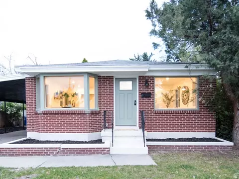 1377 W Talisman Dr, Salt Lake City, UT 84116