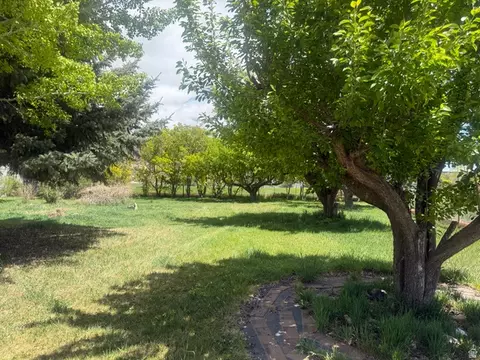 Exterior - 23194 W Highway 35 Hwy, Duchesne, UT 84021 photo 3 of 12