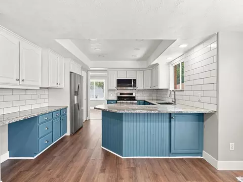 Kitchen - 2790 E 25 S, Layton, UT 84040 photo 4 of 4