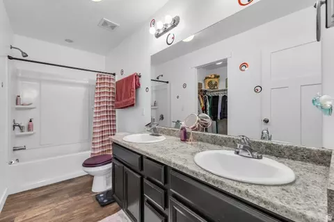 Bath - 659 E 380 N, Vineyard, UT 84059 photo 1 of 1