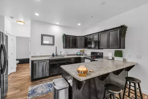 Kitchen - 659 E 380 N, Vineyard, UT 84059 photo 1 of 4