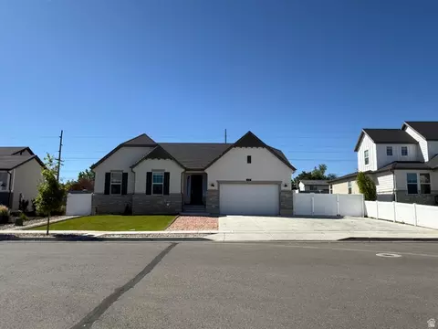 8151 W Joe Dr, Magna, UT 84044