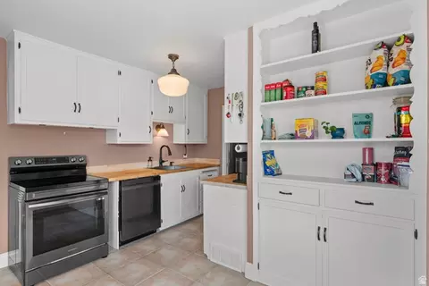 Kitchen - 5848 S 157 W, Murray, UT 84107 photo 4 of 4