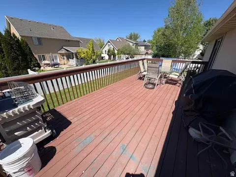 Exterior - 775 E Green Field Cir S, River Heights, UT 84321 photo 4 of 7