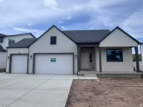 983 W Motor Vu Dr #208, Riverdale, UT 84405