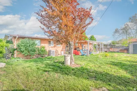 Exterior - 1058 S 1075 E, Clearfield, UT 84015 photo 2 of 3