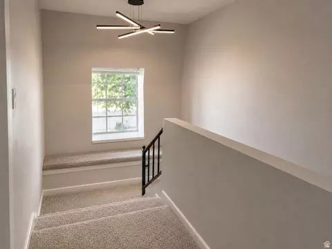 696 E Williamsburg Park Cir, Sandy, UT 84070 photo 4