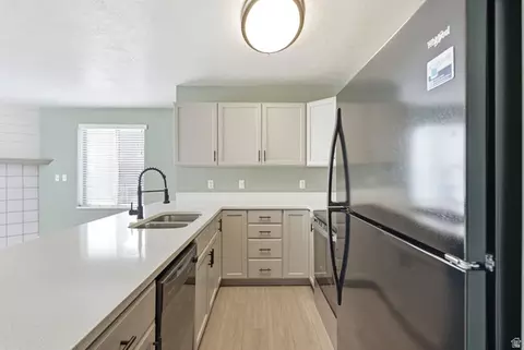 Kitchen - 9217 S Jefferson Cv, Sandy, UT 84070 photo 3 of 6