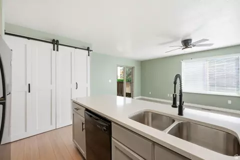 Kitchen - 9217 S Jefferson Cv, Sandy, UT 84070 photo 5 of 6