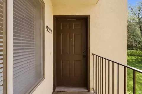 Entry Way - 9217 S Jefferson Cv, Sandy, UT 84070 photo 1 of 2