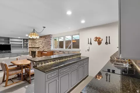 Kitchen - 2931 E Robidoux Rd S, Sandy, UT 84093 photo 5 of 5