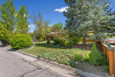 Exterior - 2931 E Robidoux Rd S, Sandy, UT 84093 photo 11 of 12
