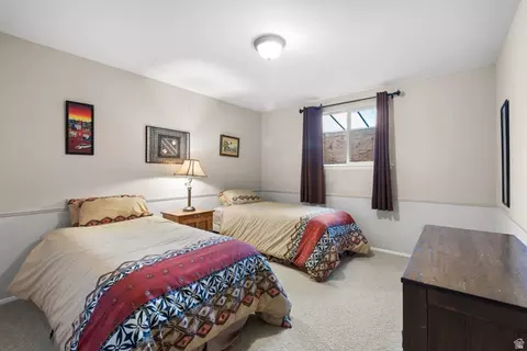 Bedroom - 2931 E Robidoux Rd S, Sandy, UT 84093 photo 6 of 9
