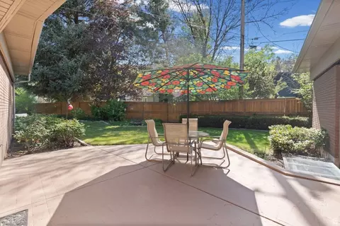 Exterior - 2931 E Robidoux Rd S, Sandy, UT 84093 photo 5 of 12
