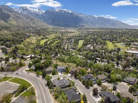 View/Area - 2931 E Robidoux Rd S, Sandy, UT 84093 photo 10 of 10