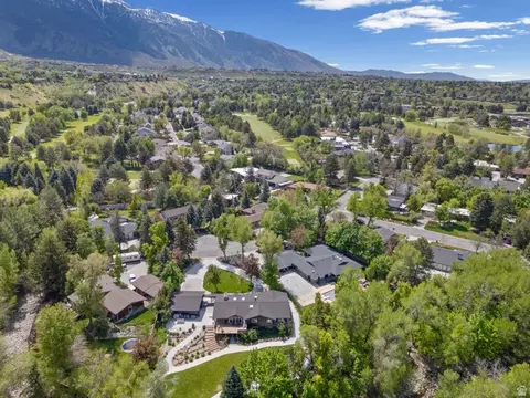 View/Area - 2931 E Robidoux Rd S, Sandy, UT 84093 photo 8 of 10