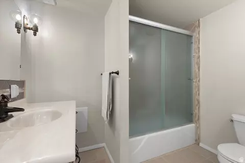 Bath - 2931 E Robidoux Rd S, Sandy, UT 84093 photo 5 of 6