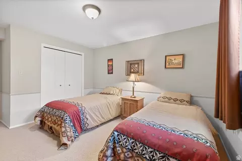 Bedroom - 2931 E Robidoux Rd S, Sandy, UT 84093 photo 7 of 9