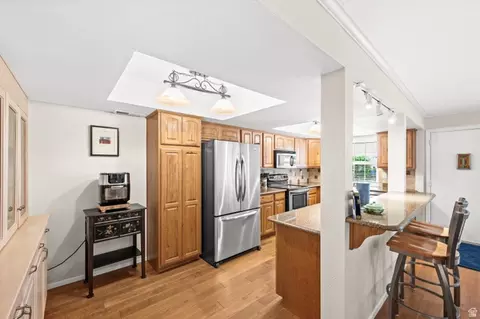 Kitchen - 623 E 3990 S, Millcreek, UT 84107 photo 6 of 6
