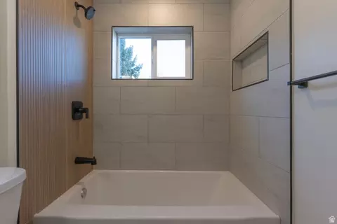 Bath - 4101 S 1135 E, Millcreek, UT 84124 photo 3 of 7