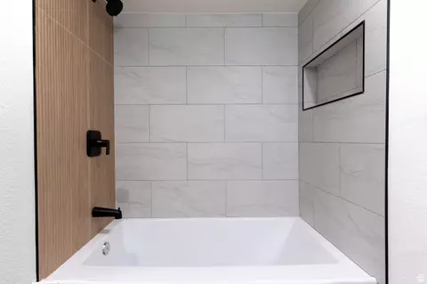 Bath - 4101 S 1135 E, Millcreek, UT 84124 photo 6 of 7