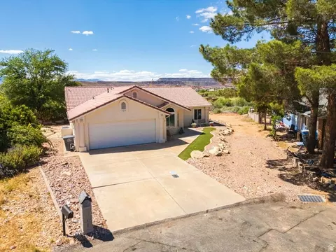 725 E Gunlock Cir, Saint George, UT 84790